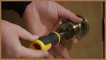 City Locksmith Shop Oldsmar, FL 813-319-2558 - 15-unlock-door