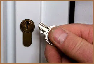 City Locksmith Shop Oldsmar, FL 813-319-2558 - 5-broken-key